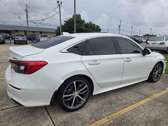Used 2024 Platinum White Pearl Honda Touring image 4