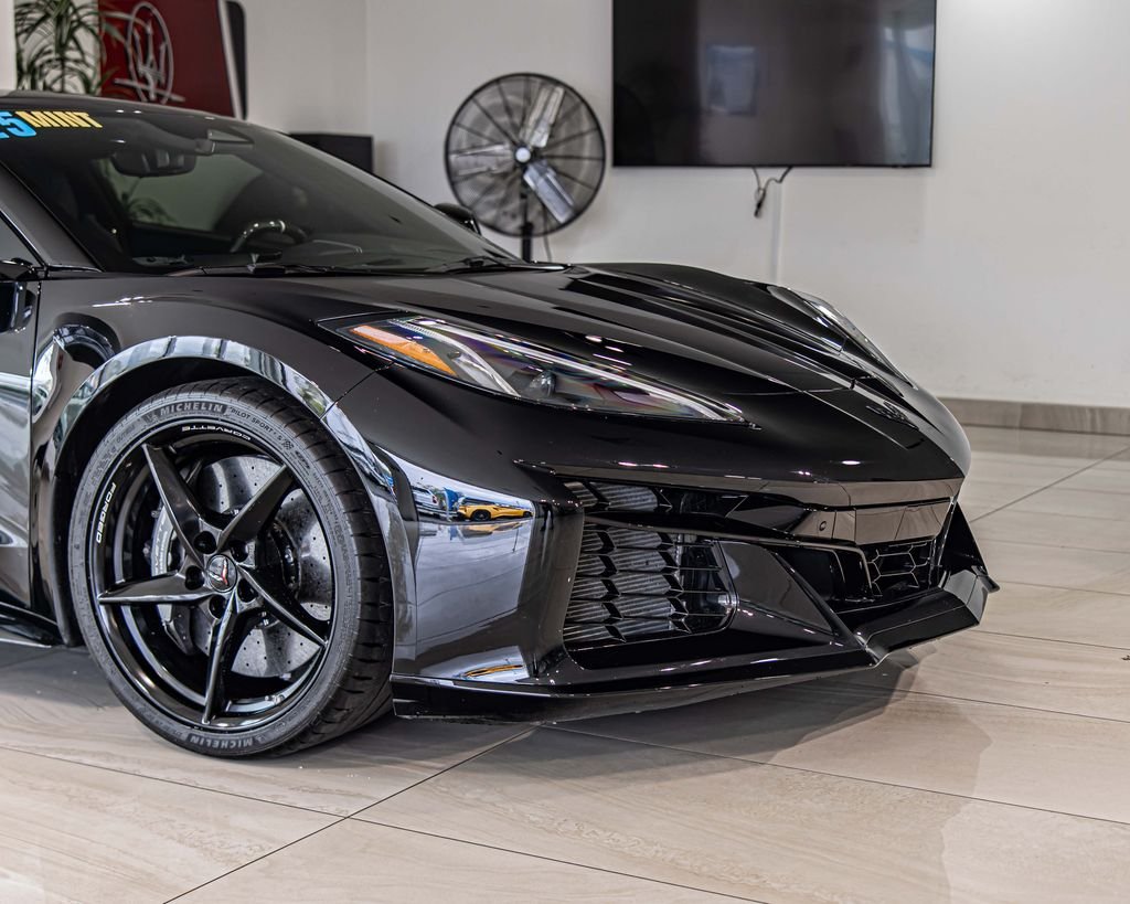 Used 2025 Black Chevrolet E-Ray image 3