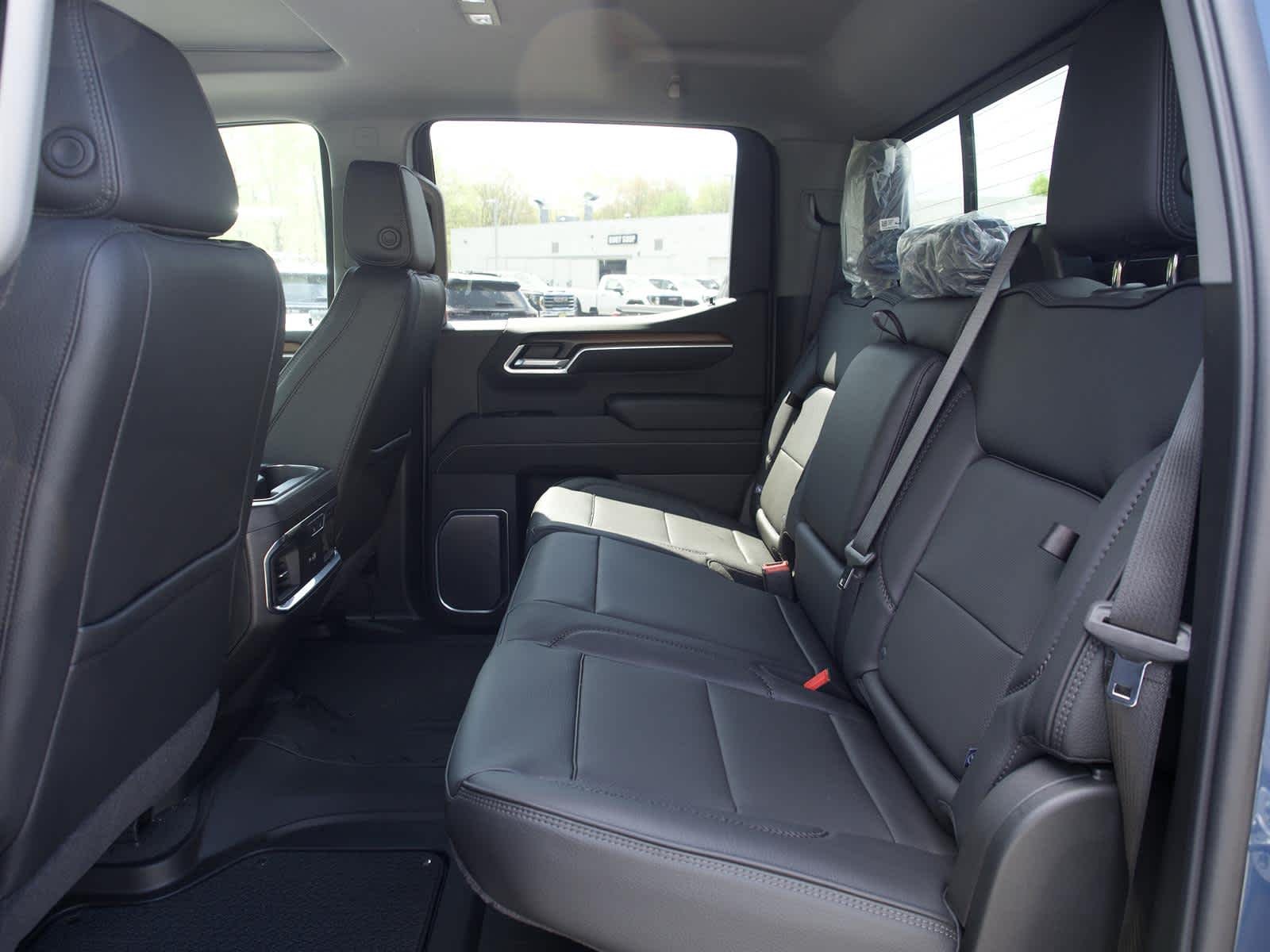 2026 GMC Sierra 1500 Denali - Photo 13