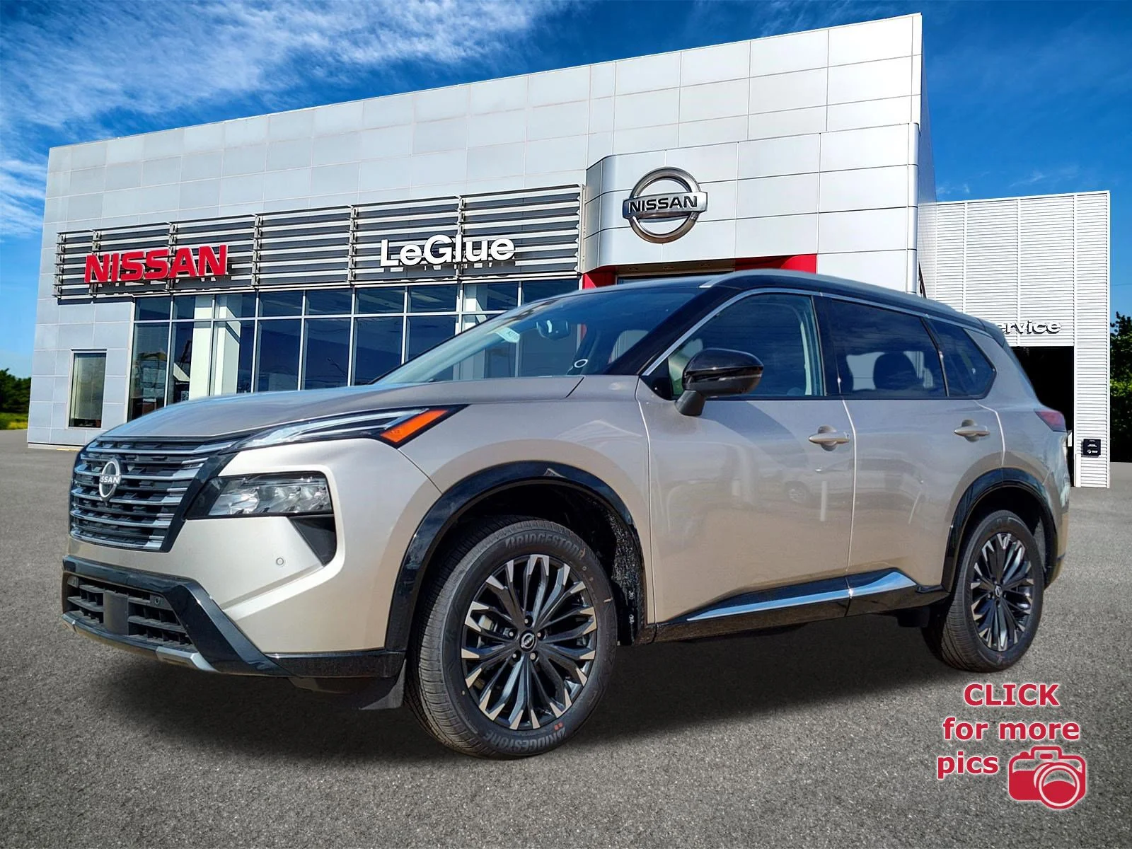 2026 Nissan Rogue Platinum AWD's photo