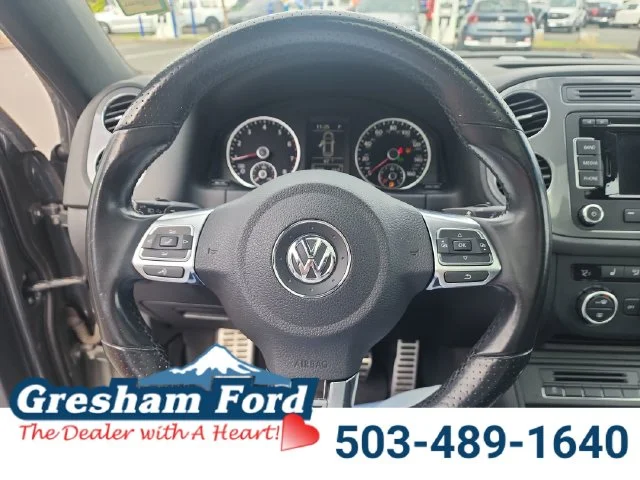 Used 2014 Gray Volkswagen R-Line image 18