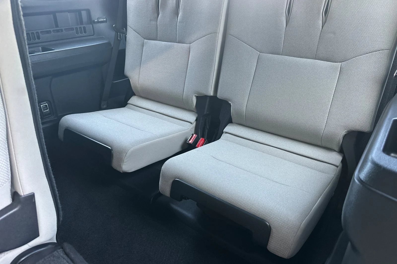 Certified Used 2025 Ice Cap Toyota SR5 image 14