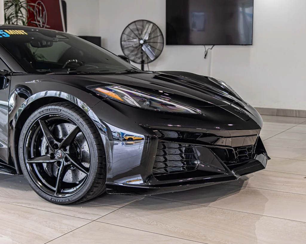 Used 2025 Black Chevrolet E-Ray image 3
