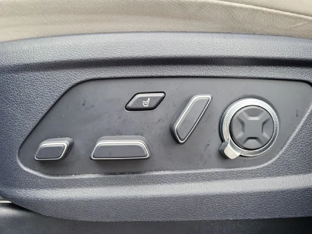 Used 2024 Gray Hyundai Calligraphy image 23