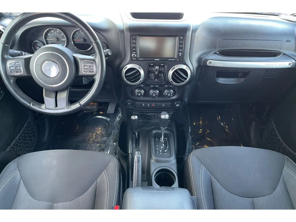 Used 2017 Black Clearcoat Jeep Sahara image 15
