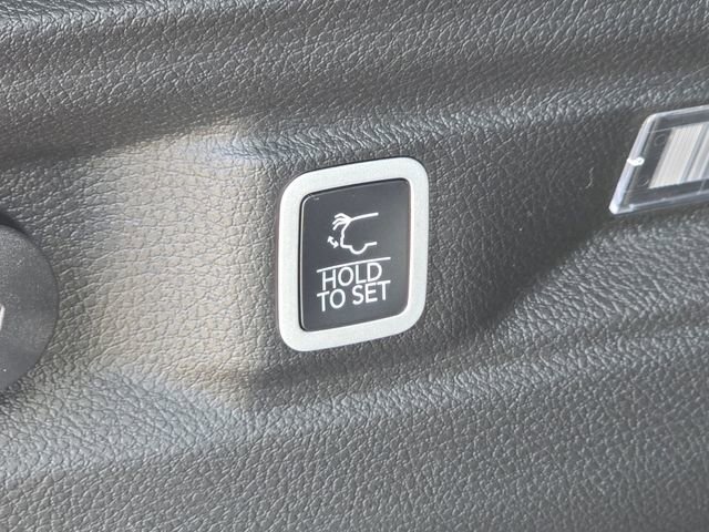 New 2026 Baltic Gray Metallic Clearcoat Jeep Limited image 23