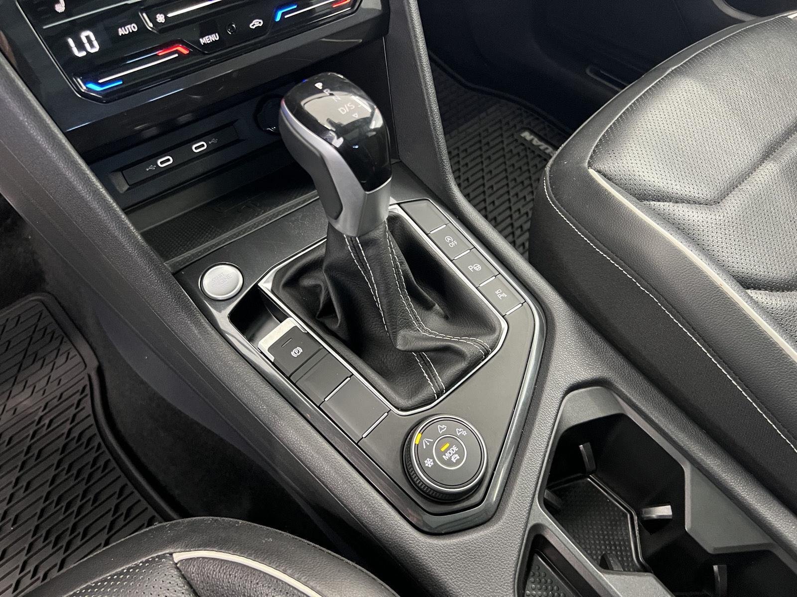 2023 Volkswagen Tiguan SEL R-LINE - Photo 19