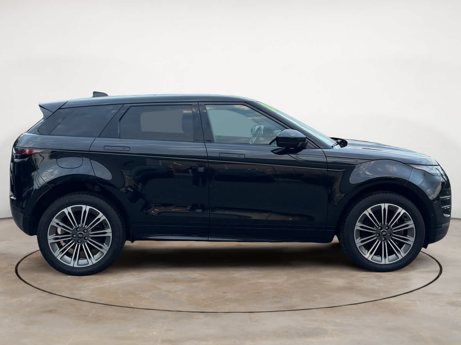 Certified Used 2026 Santorini Black Metallic Land Rover Dynamic SE image 6
