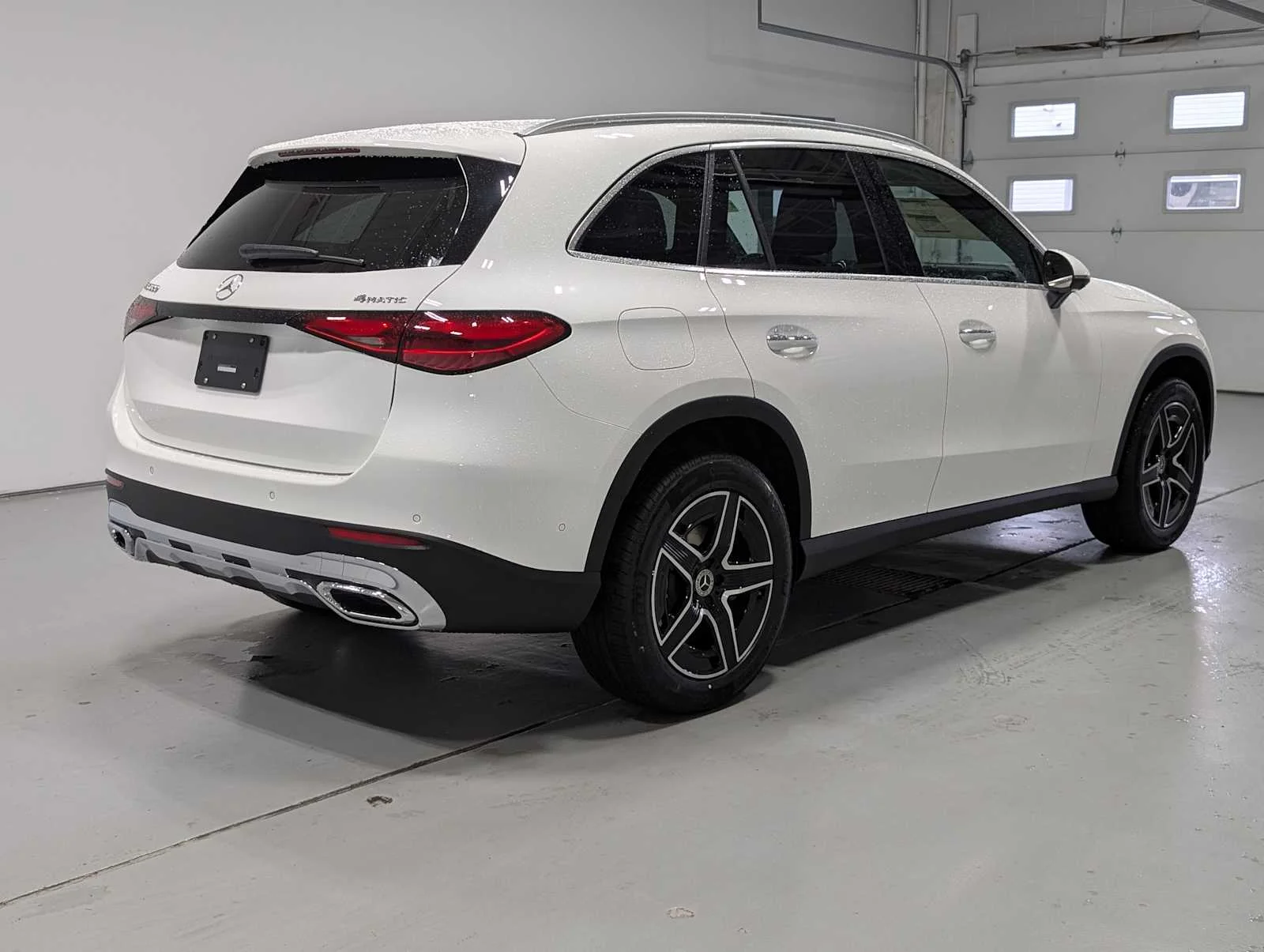 Used 2026 Polar White Mercedes-Benz GLC 300 image 7
