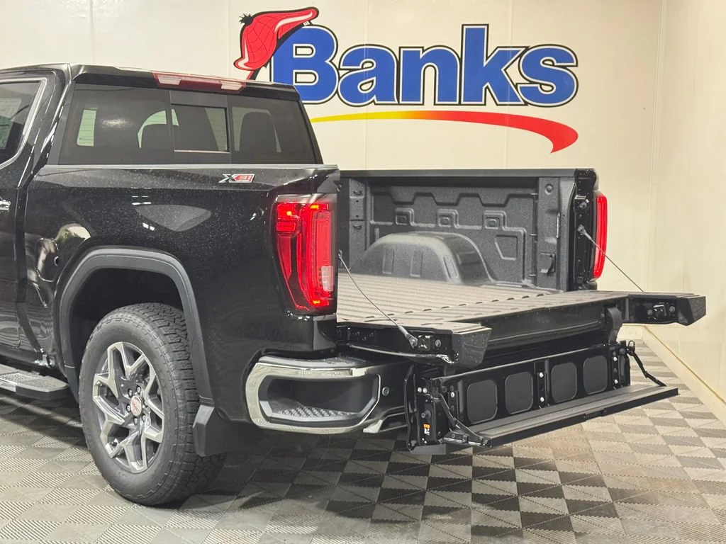 New 2026 Onyx Black GMC SLT image 8
