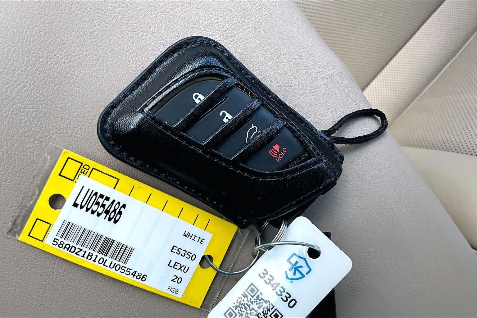 Used 2020 Silver Lining Metallic Lexus  image 15