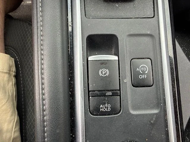 Used 2025 Gray Nissan SV image 43