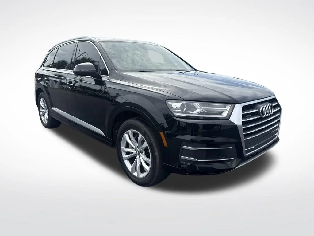 Used 2019 Night Black Audi 45 Premium image 3