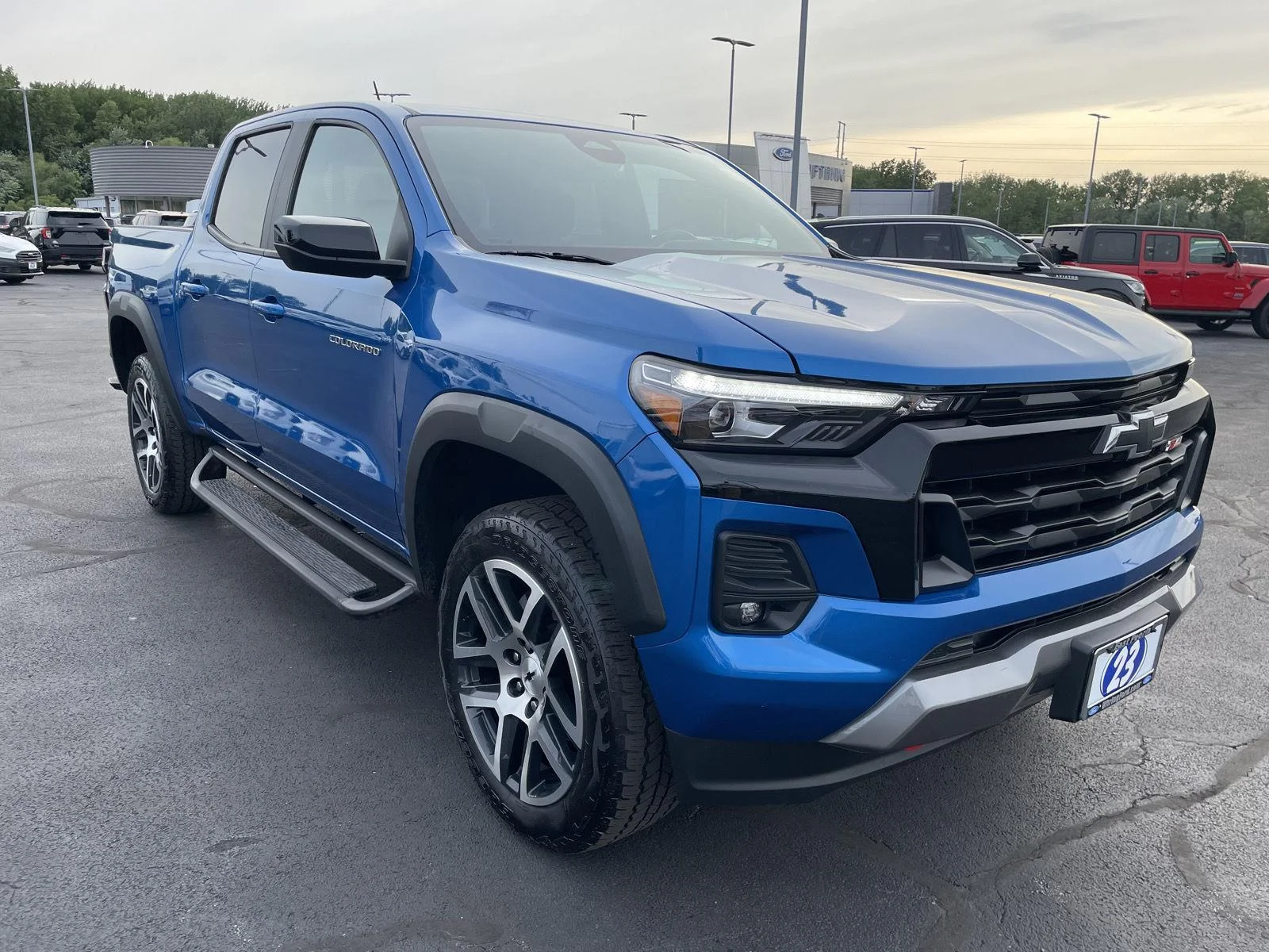 Used 2023 Glacier Blue Metallic Chevrolet 4WD Z71 image 10