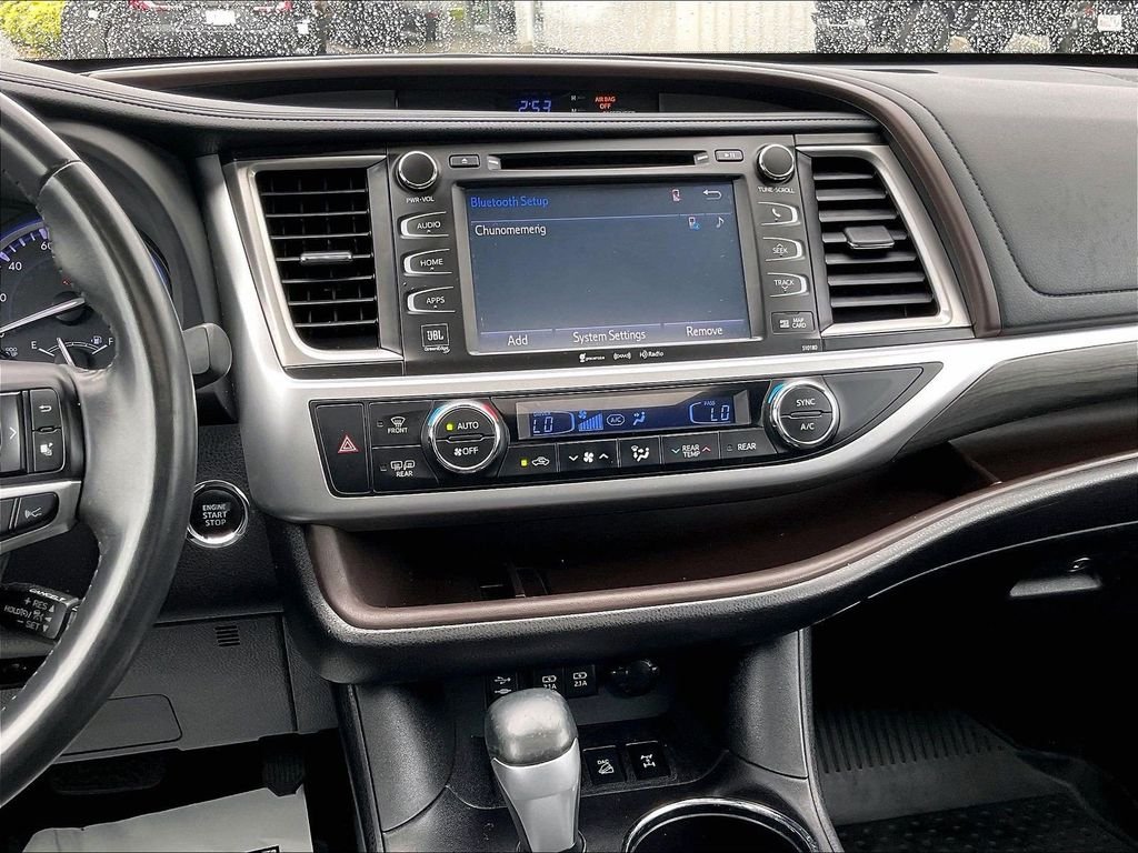 Used 2018 Silver Toyota Limited image 19