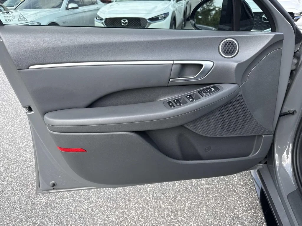 Used 2020 Gray Hyundai SEL Plus image 20