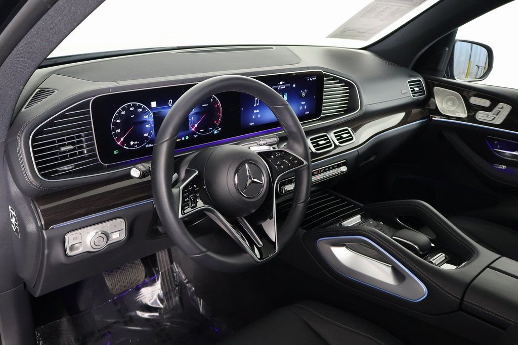 Certified Used 2025 Black Mercedes-Benz GLS 450 image 7