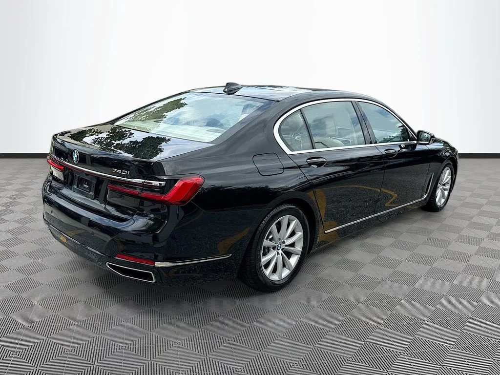 Used 2020 Black BMW 740i image 6