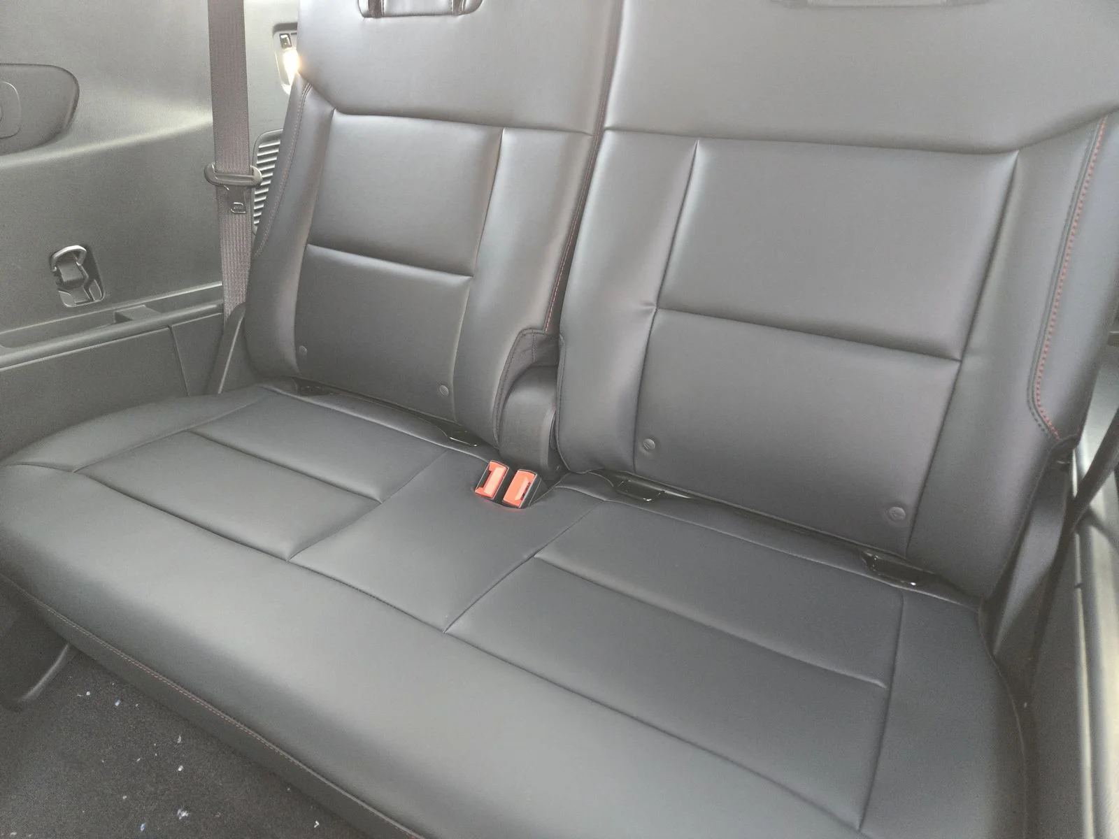 New 2026 Star White Metallic Tri-Coat Ford ST-Line image 19