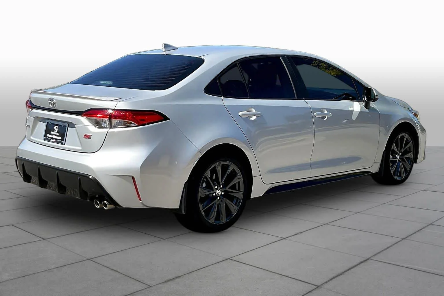 Used 2025 Classic Silver Metallic Toyota SE image 13