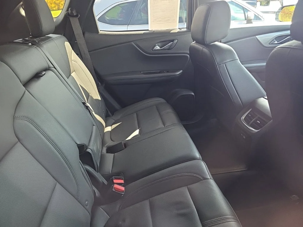 Used 2021 PEWTER METALLIC Chevrolet LT image 7