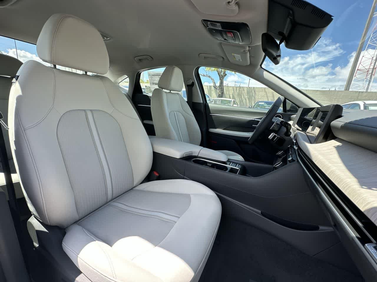 2025 Hyundai Sonata Hybrid SEL - Photo 56
