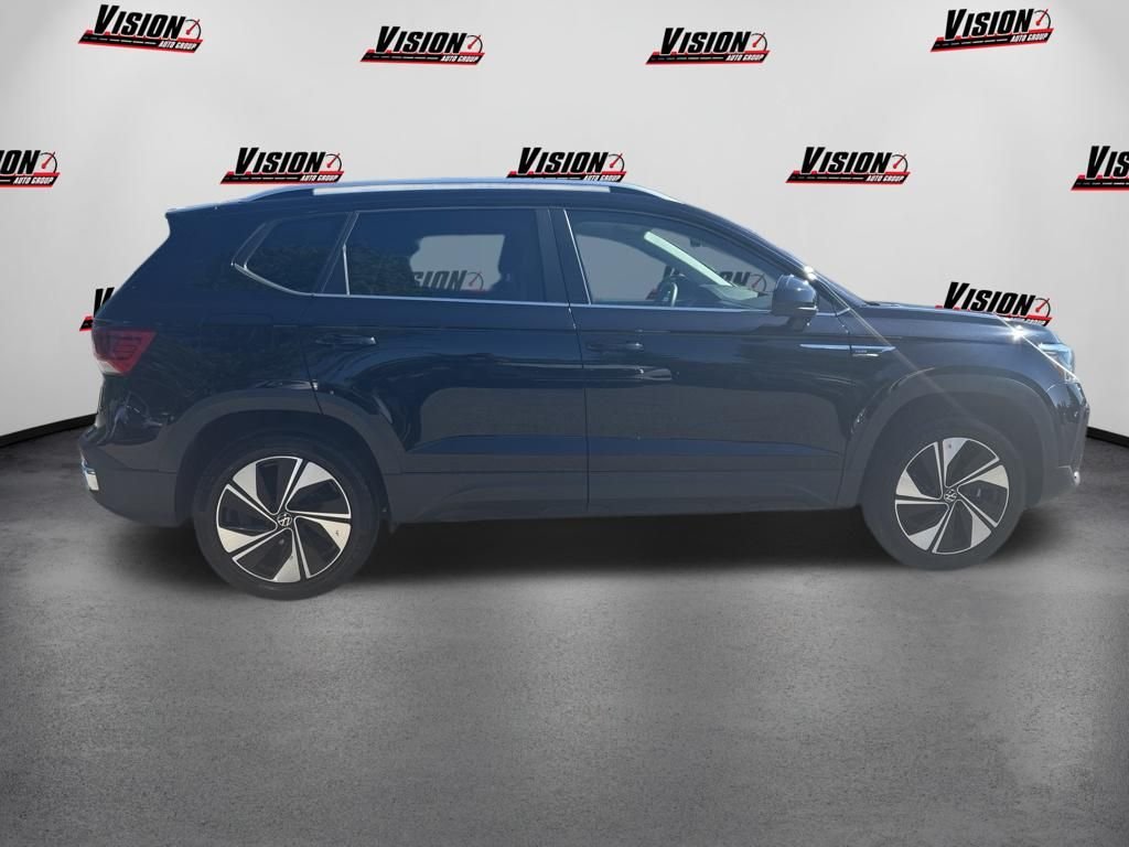 Used 2024 Black Volkswagen 1.5T SE image 4