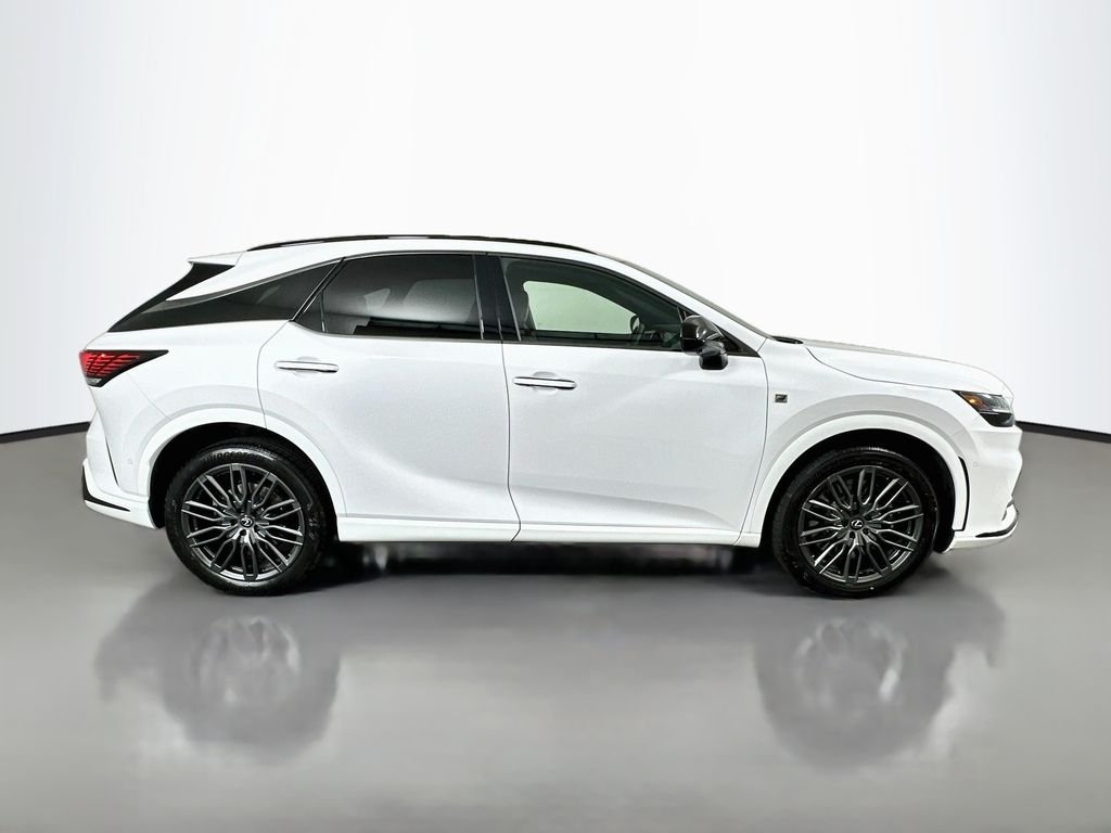 Used 2024 Ultra White Lexus 500h F SPORT Performance image 4