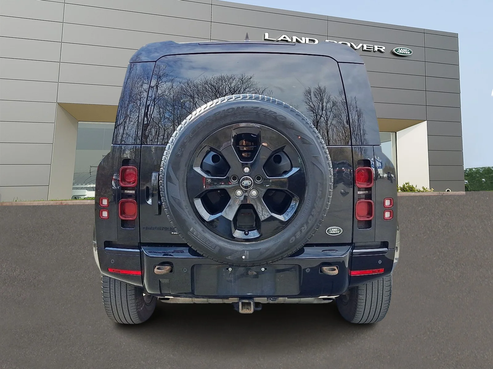 Certified Used 2023 Santorini Black Metallic - 1AG Land Rover 110 X-Dynamic SE image 7