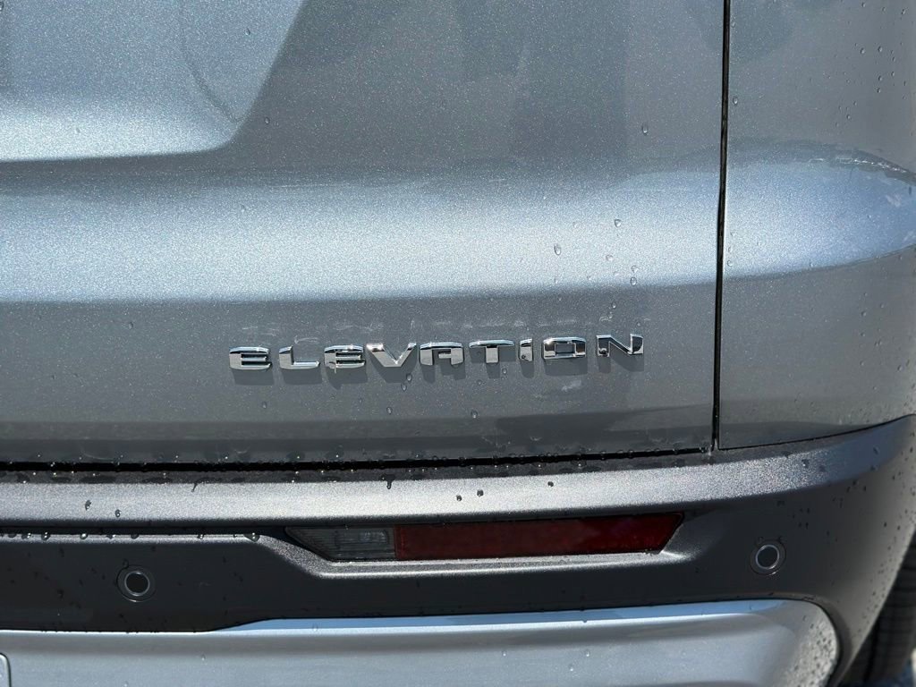 New 2026 Sterling Metallic GMC Elevation image 31