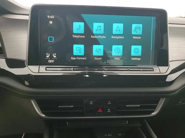 2025 Volkswagen Atlas Cross Sport SE - Photo 22