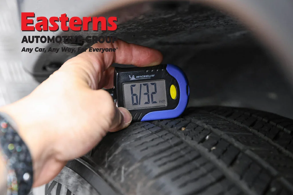 Used 2024 Black Jeep Latitude image 27