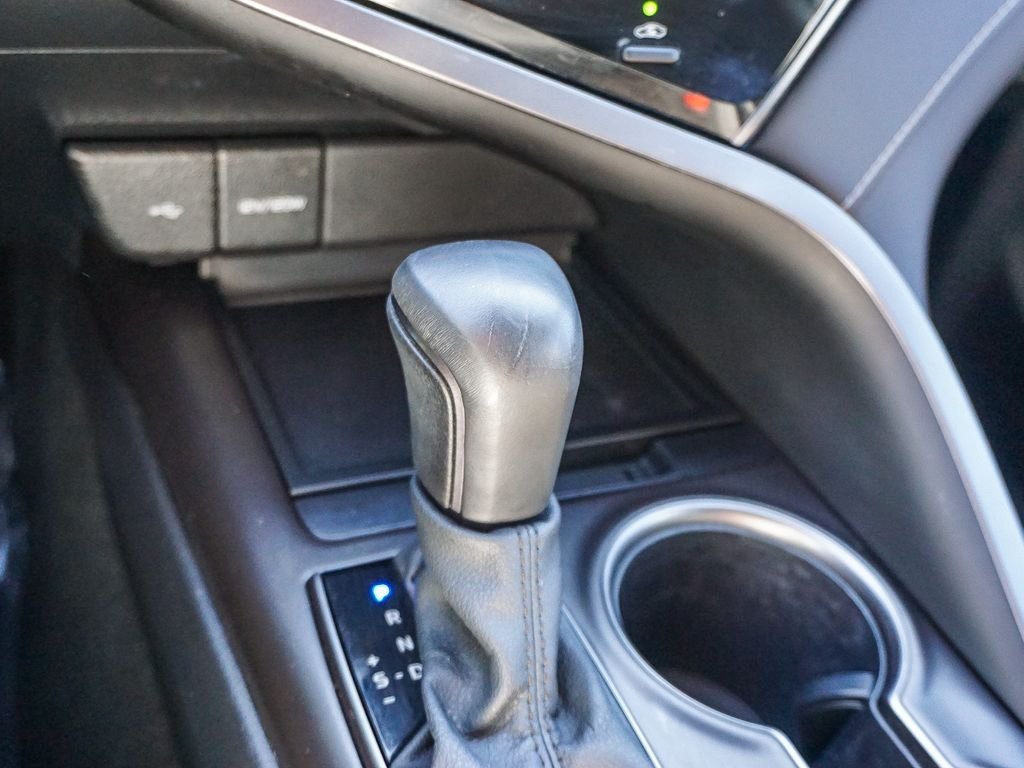 Used 2024 White Toyota SE image 23