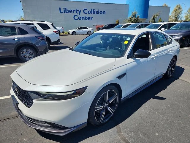 Used 2023 White Honda Sport image 3