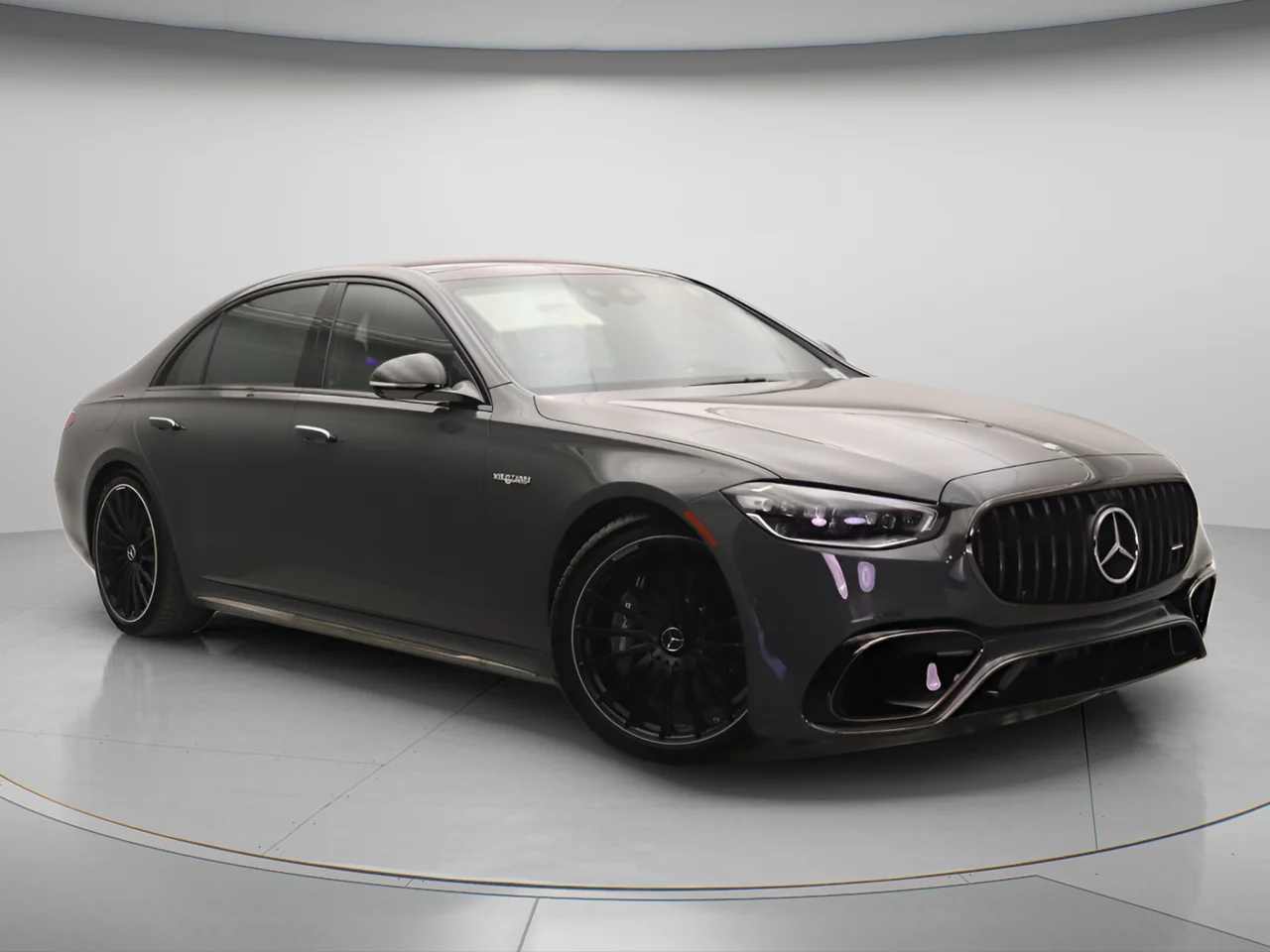 New 2026  Mercedes-Benz S 63 E AMG® 4MATIC® image 13