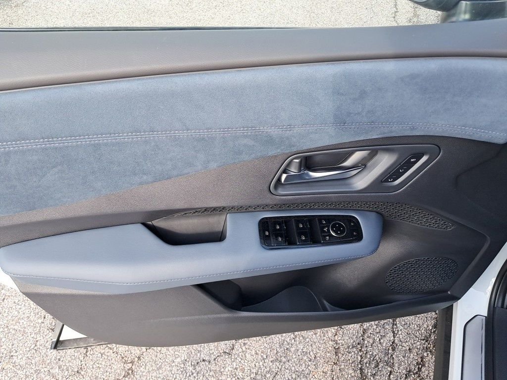 2025 Nissan ARIYA Platinum+ - Photo 11