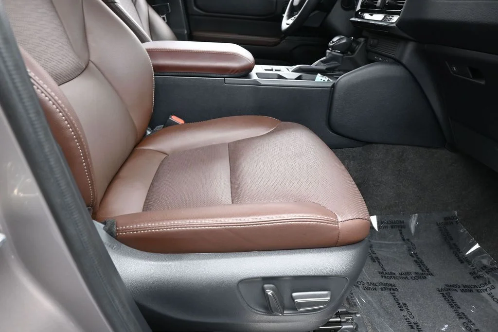 Used 2025 Meteor Toyota Base image 47