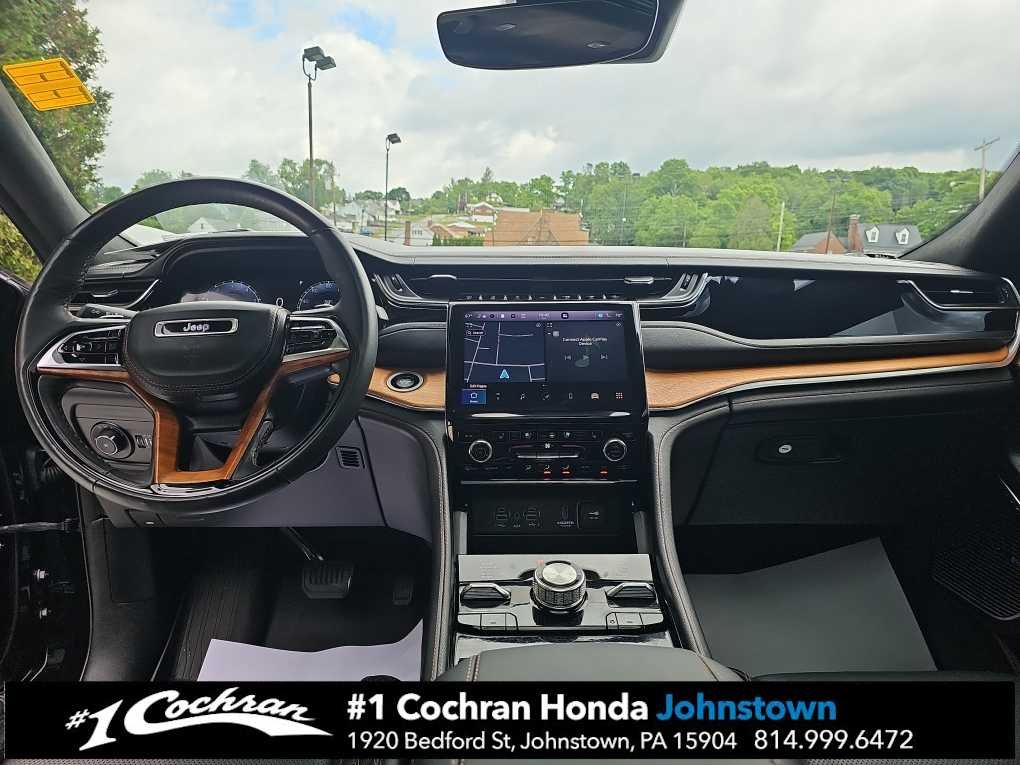 Used 2023 Diamond Black Crystal Pearlcoat Jeep Summit Reserve image 14