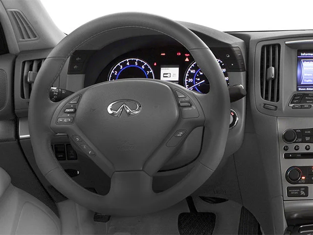 Used 2013 Black Obsidian INFINITI x image 9