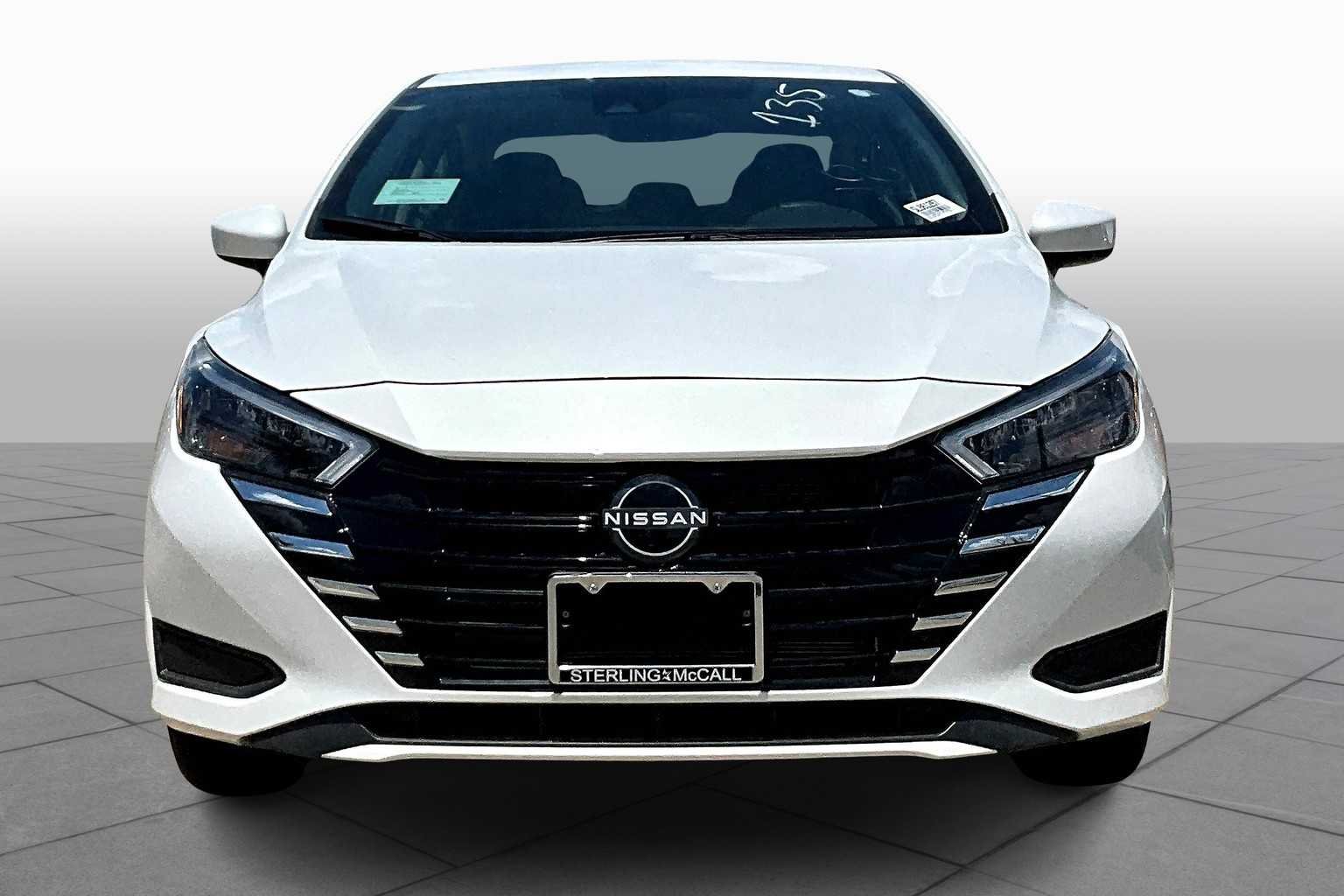 Used 2025 Aspen White Tricoat Nissan SV image 3