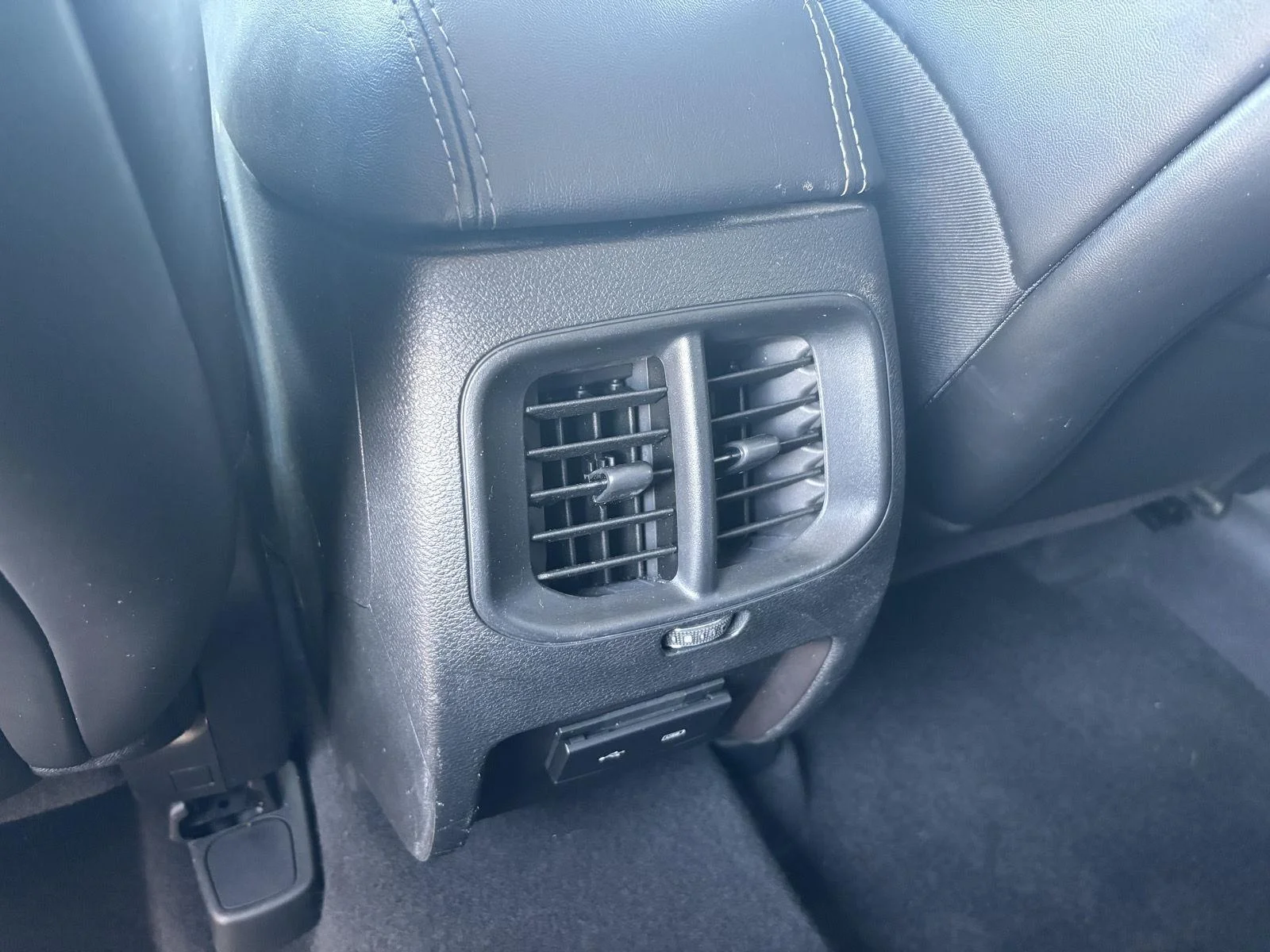 Used 2019 Diamond Black Crystal Pearlcoa Jeep Latitude Plus image 28