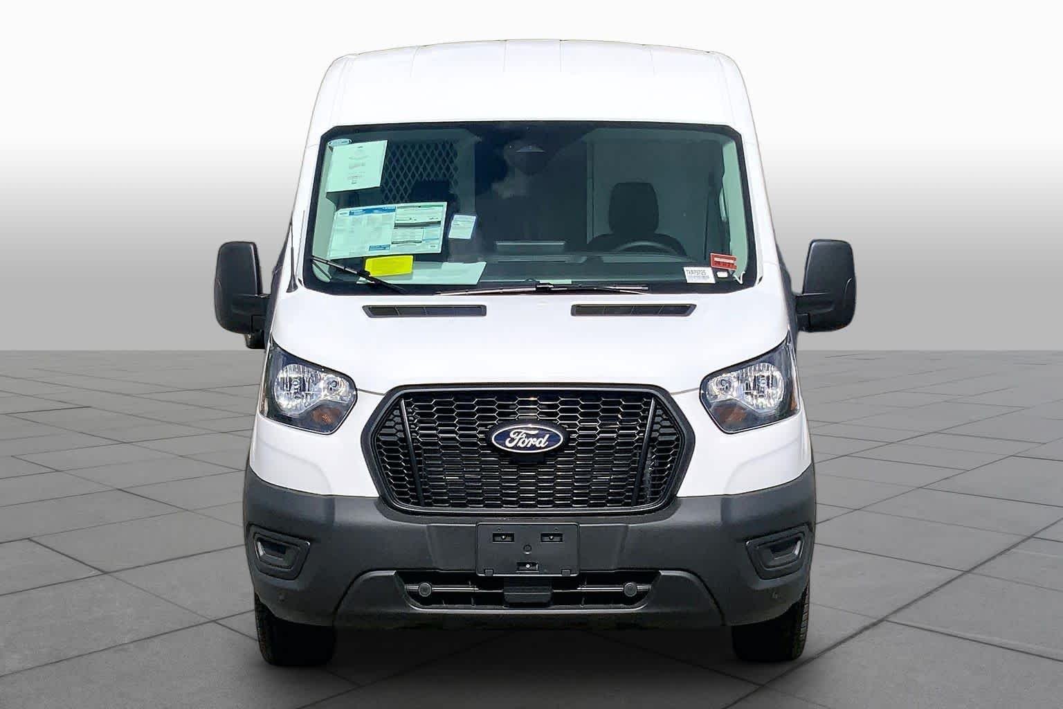 New 2026 Oxford White Ford  image 2