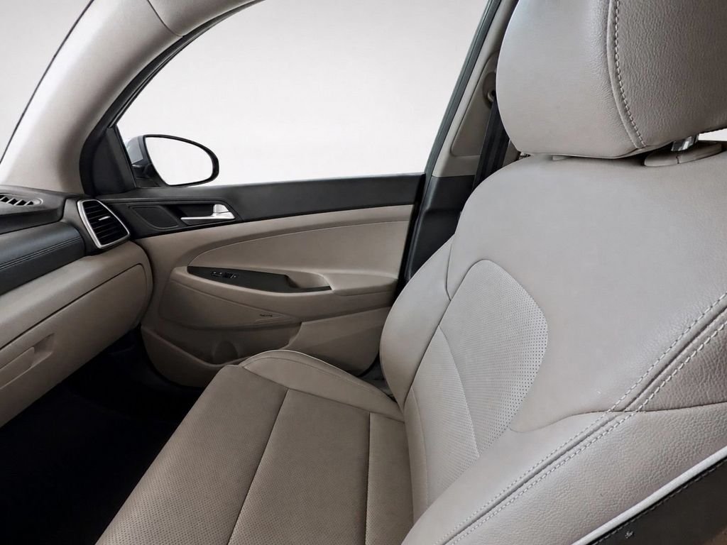 Used 2021 White Hyundai Ultimate image 30