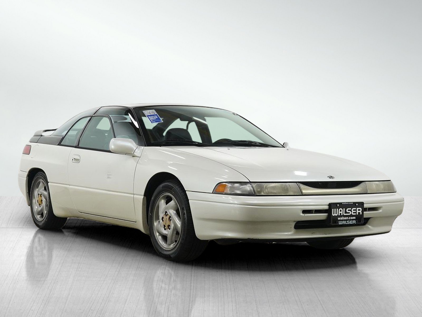 Used 1992 White Subaru  image 7