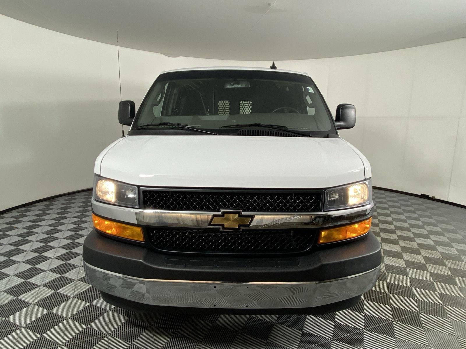 Used 2025 Summit White Chevrolet Cargo Van image 7