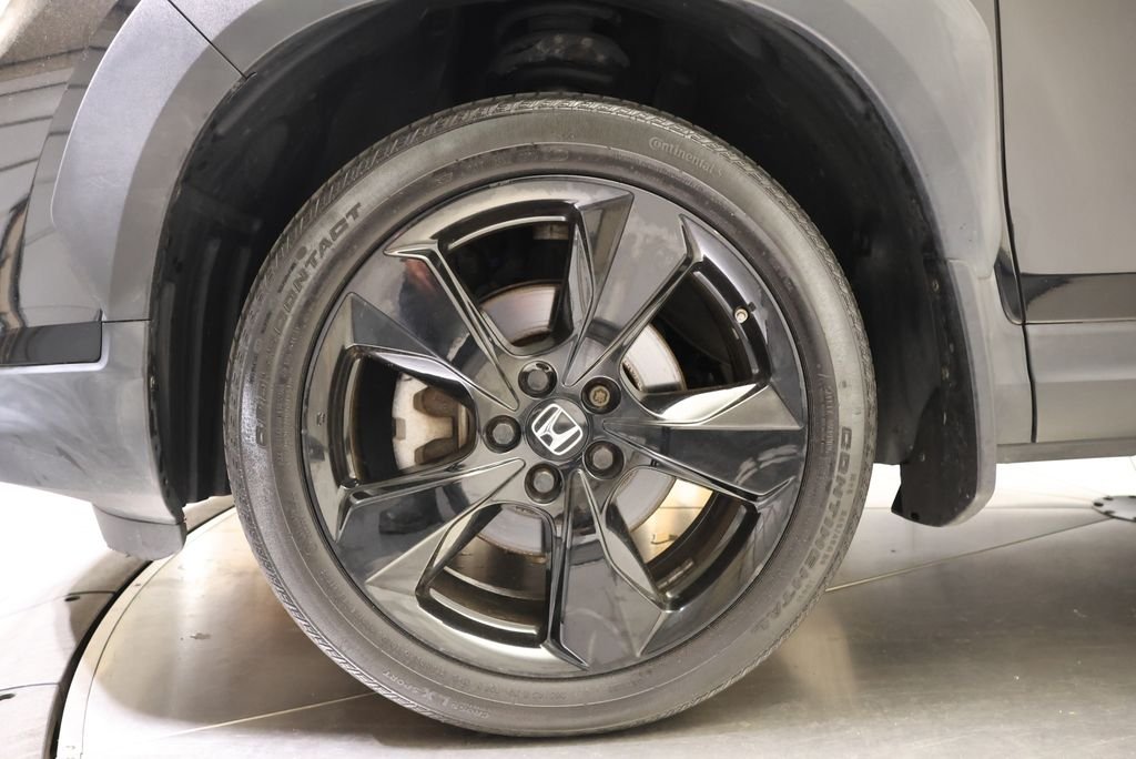 Used 2019 Crystal Black Pearl Honda Elite image 9