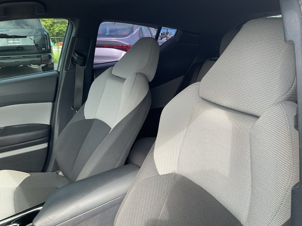 Used 2019 Blizzard Pearl Toyota XLE image 16