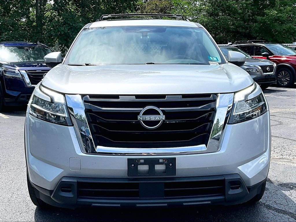 Used 2022 Silver Nissan SV image 2