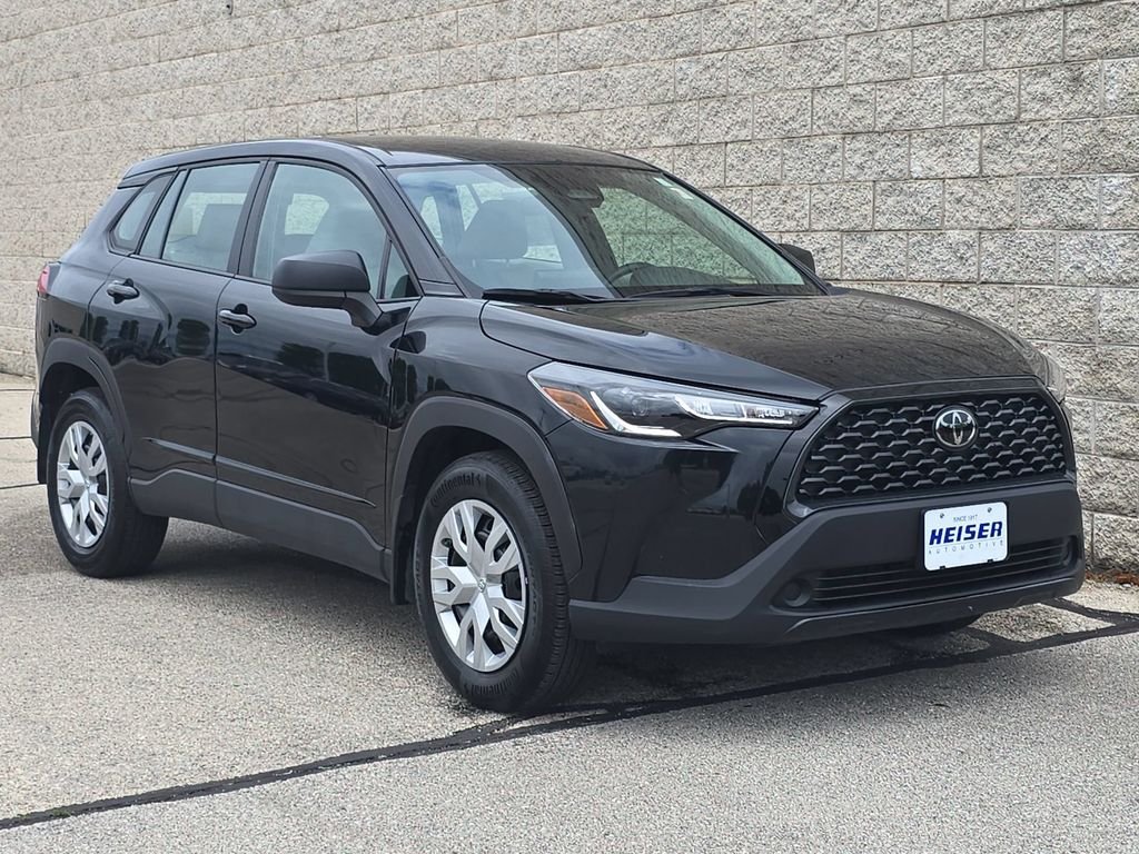 Used 2023 Black Toyota L image 14
