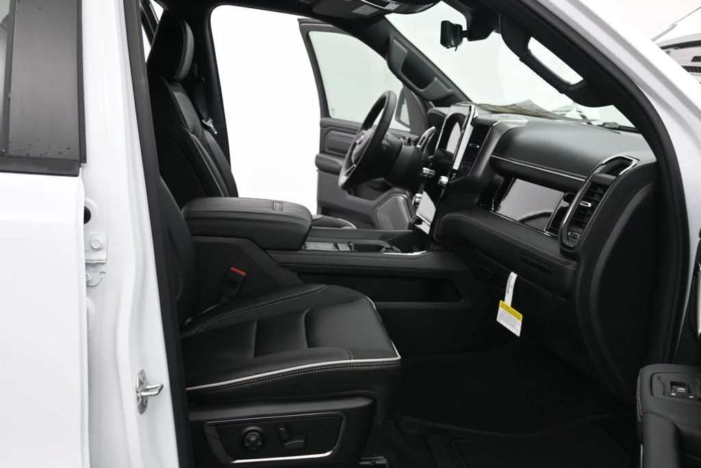 2026 RAM 1500 Limited - Photo 13